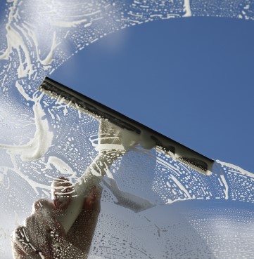 Window cleaning in Between by Complete Commercial Cleaning